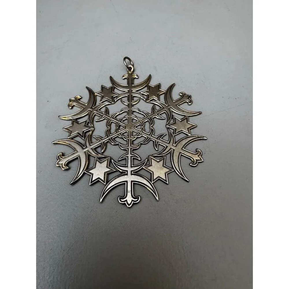 Rare Genuine 1973 MMA Sterling Christmas Ornament Metropolitan Museum of Art